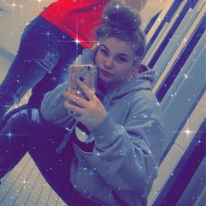 Meet your Posher, Calli